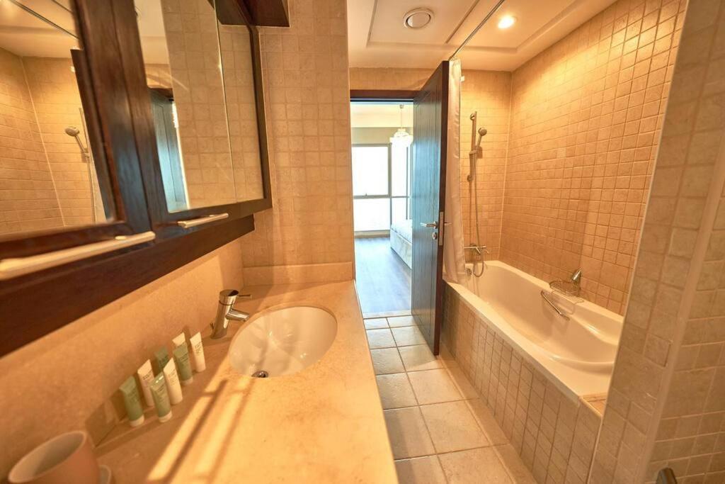 Magnificent Luxury 3Br With Amazing Burj & Fountain View Apartment Dubai Luaran gambar